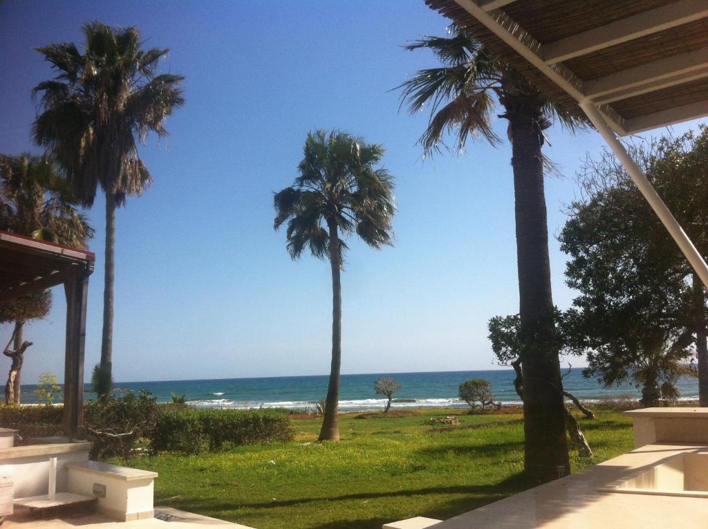 Ларнака: Sandy Beach Apartment 13