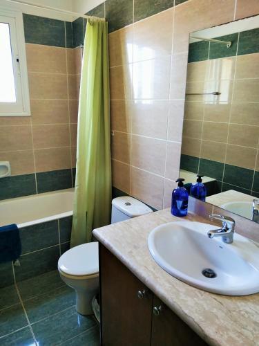 Киссонерга: Kissonerga Apartment