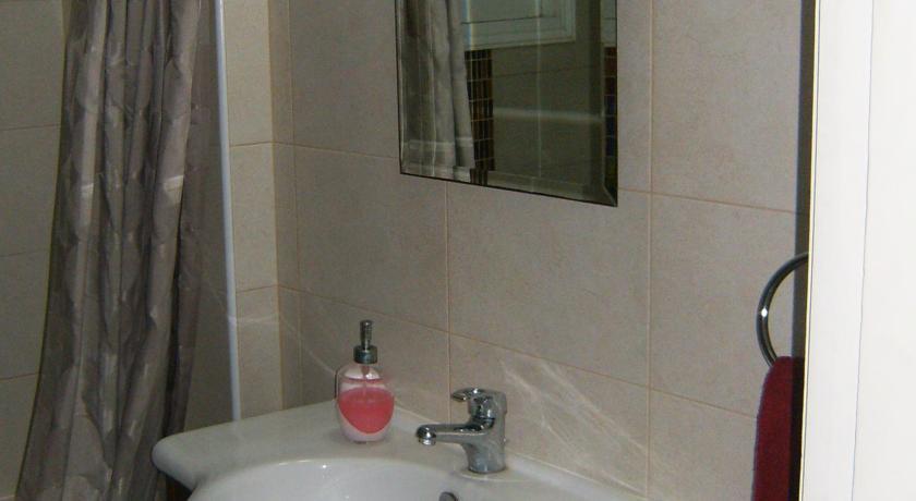 Героскипу: Chloes Place