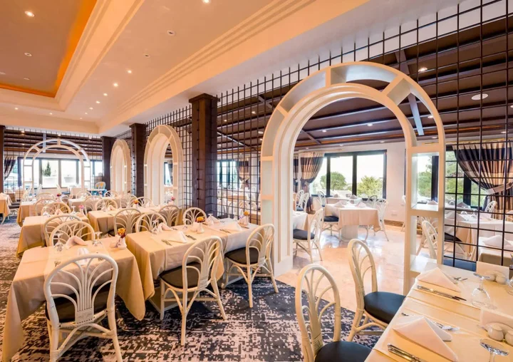 Озанкей: The Olive Tree Hotel