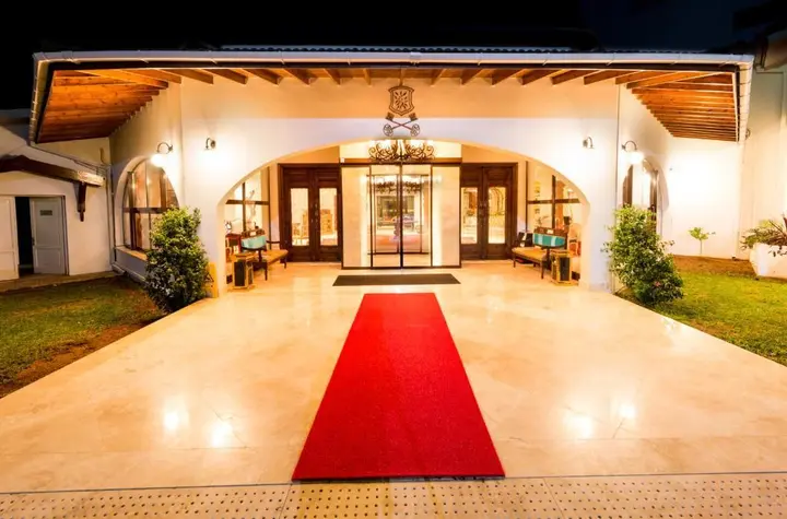 Озанкей: The Olive Tree Hotel