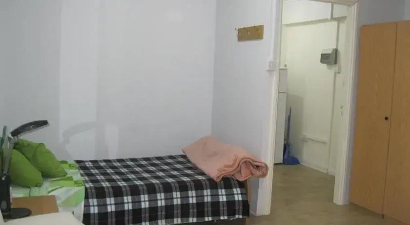 Агиа-Варвара: Apartment No. 7