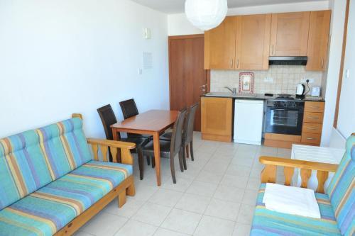 Паралимни: Artemis Karas Holidays Apartment