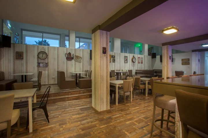 Пафос: Princessa Vera Hotel Apartments