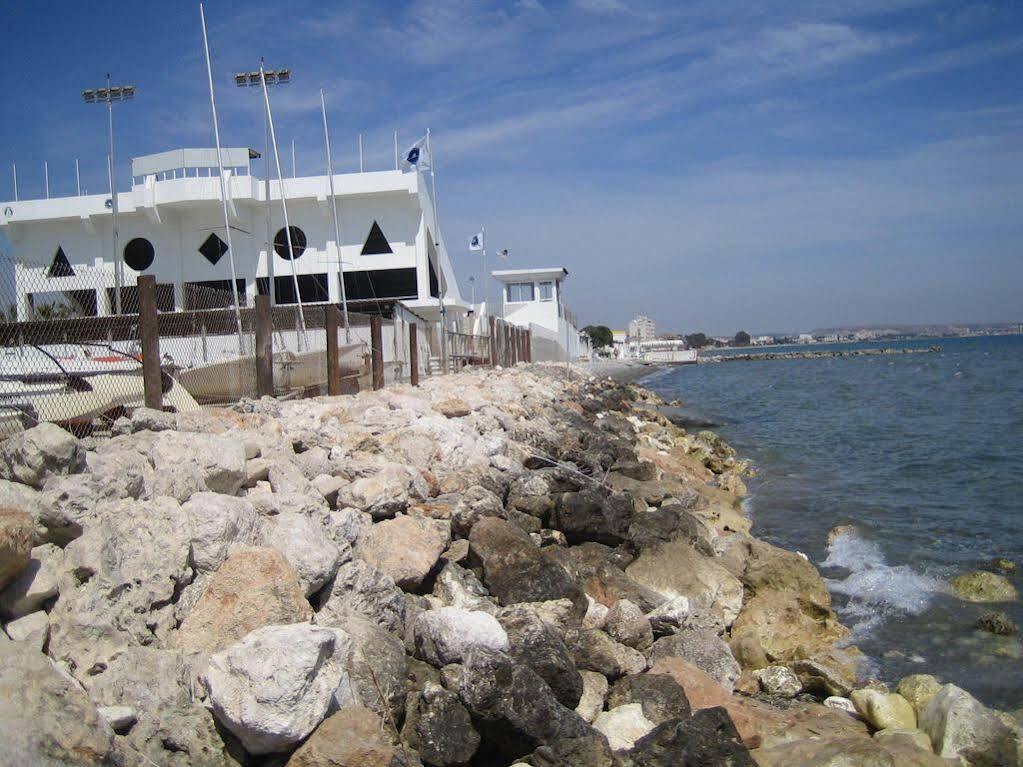 Ларнака: Maisonette Yacht Club