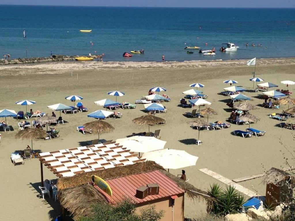 Перволия: Villa Mediterranea