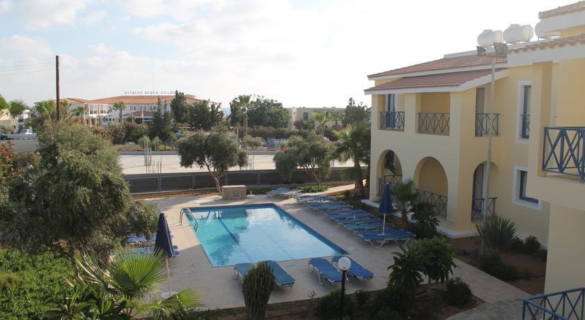 Пафос: Kefalos Kingsiana Holiday Apartments