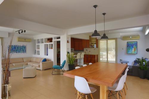 Киссонерга: Villa Infinite Blu