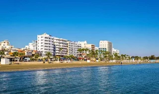 Ларнака: Ne'r Beach Calm Place