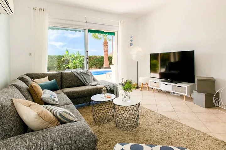 Пейя: Villa Silverline