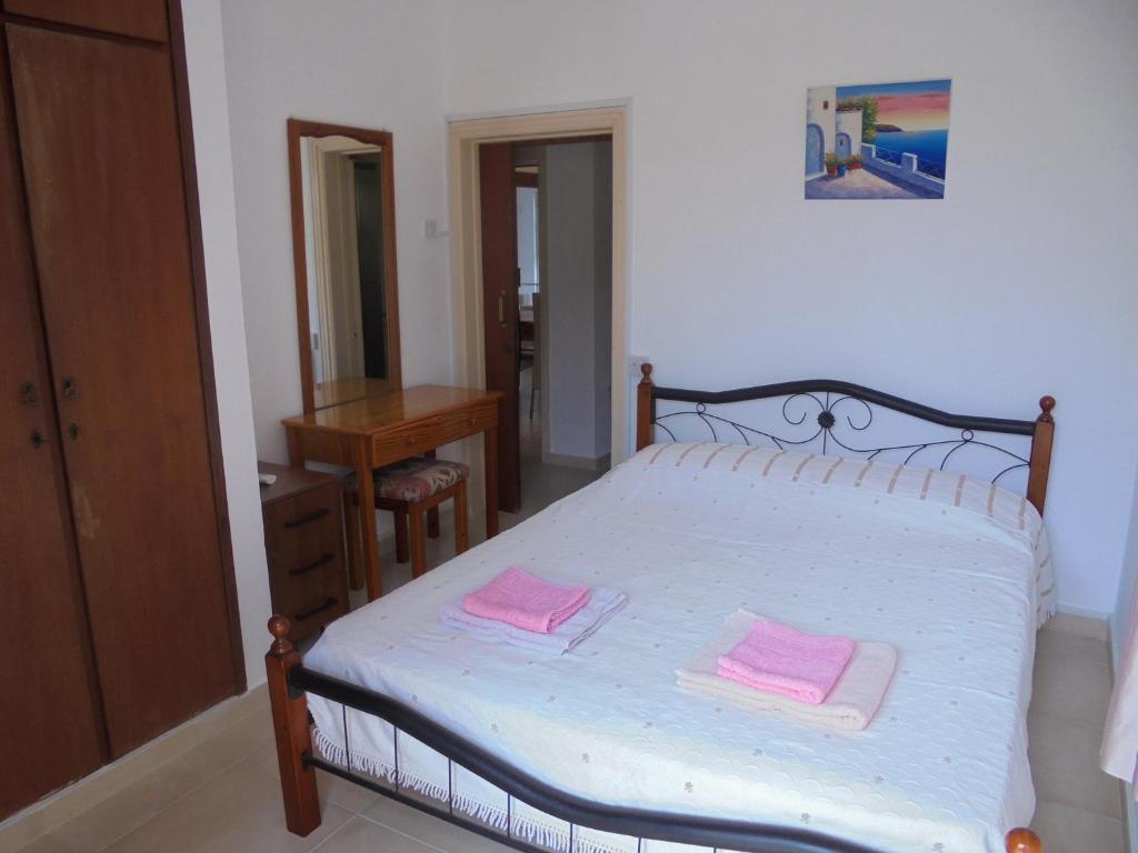 Пафос: Niki Court Holiday Apartments