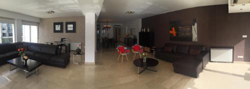 Гермасойя: River 201 On The Beach Apartment