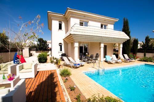 Паралимни: Villa Blue Water Bay 125