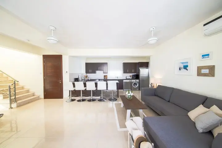 Пафос: Villa Marina