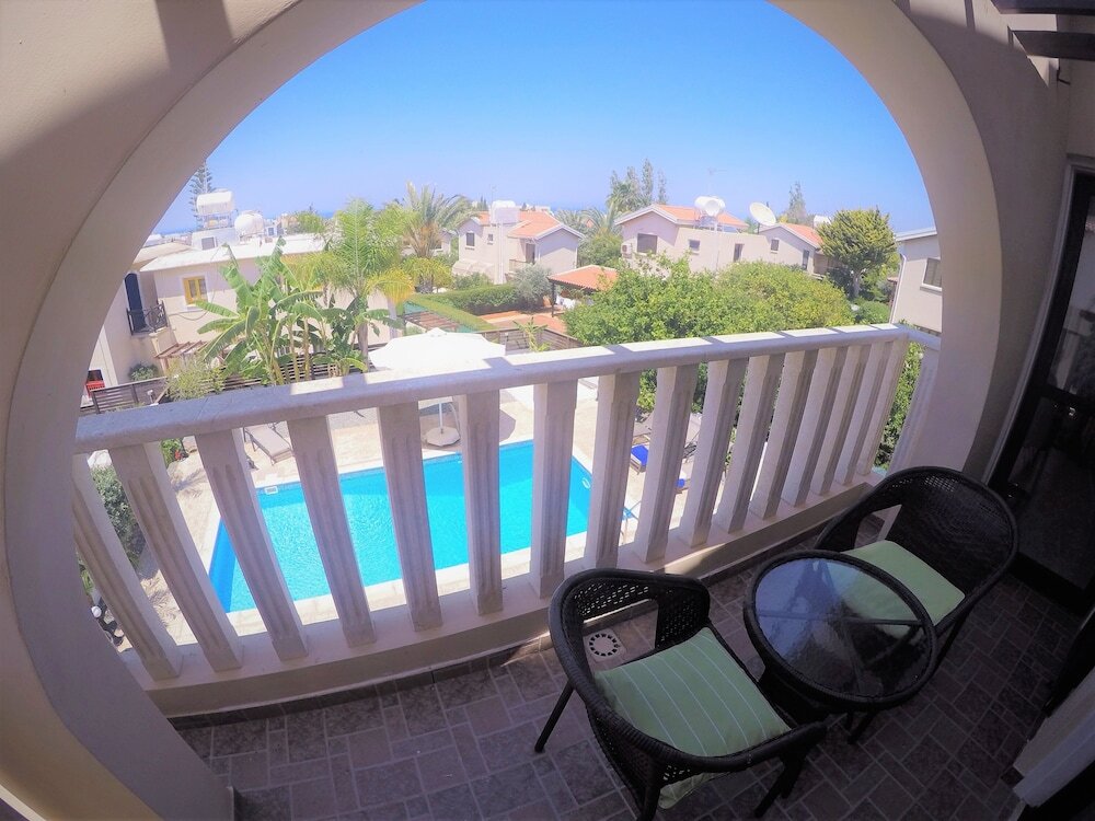Протарас: Villa Marilia