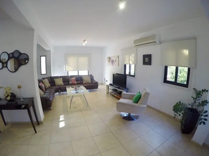 Протарас: Villa Marilia