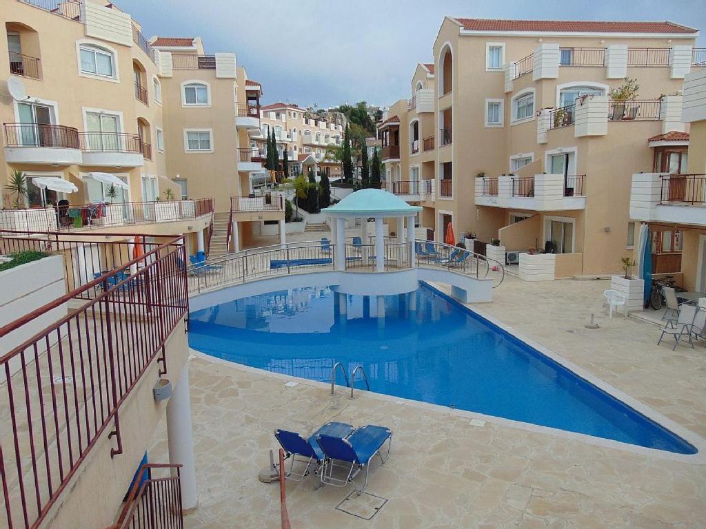Пафос: Pafilia Garden Apartments