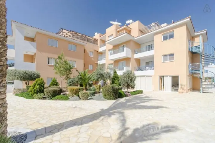 Пафос: Pafilia Garden Apartments