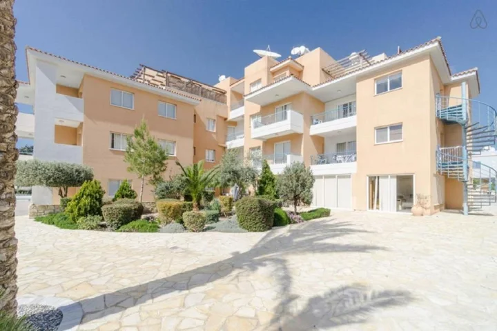 Пафос: Pafilia Garden Apartments