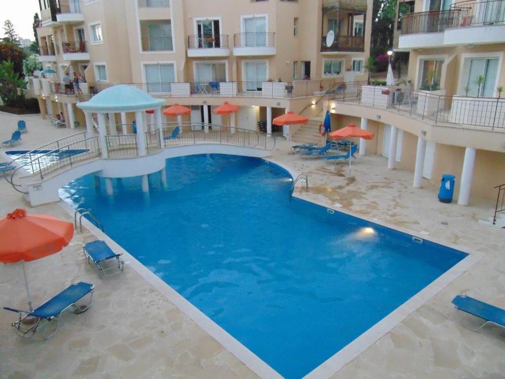 Пафос: Pafilia Garden Apartments