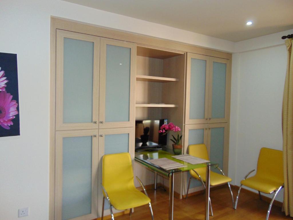 Ларнака: Ithaki Phinikoudes Apartment No. 107