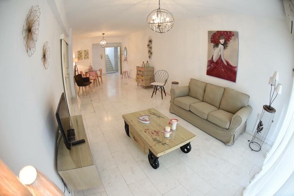 Ларнака: Angela's Luxury Apartments