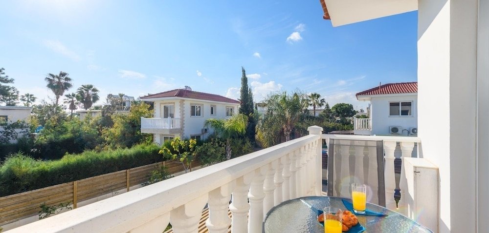 Айя-Напа: Nissi Gardens Villa