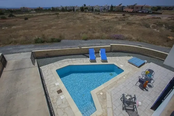 Айя-Напа: Villa Chios