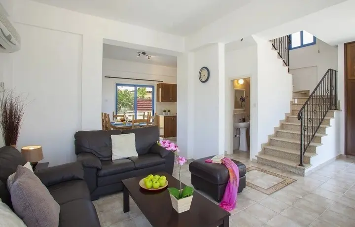 Айя-Напа: Villa Chios