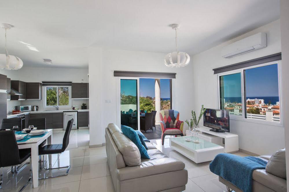 Протарас: Villa Margarita Bay