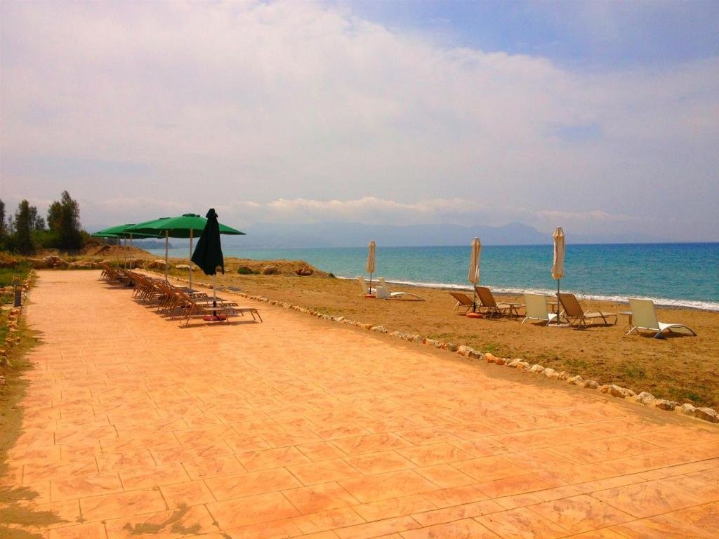 Полис Хрисохус: Villa Kartelia Sandy Beach Villas