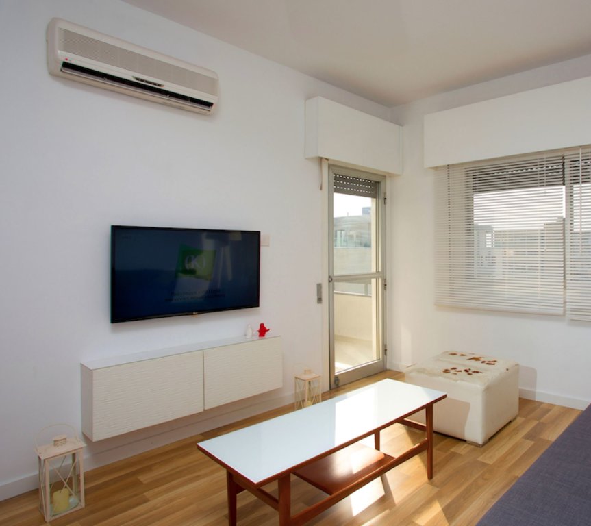 Лимассол: SeaBreeze Limassol City Center Flat