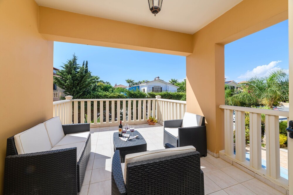 Масотос: Villa Larnaca