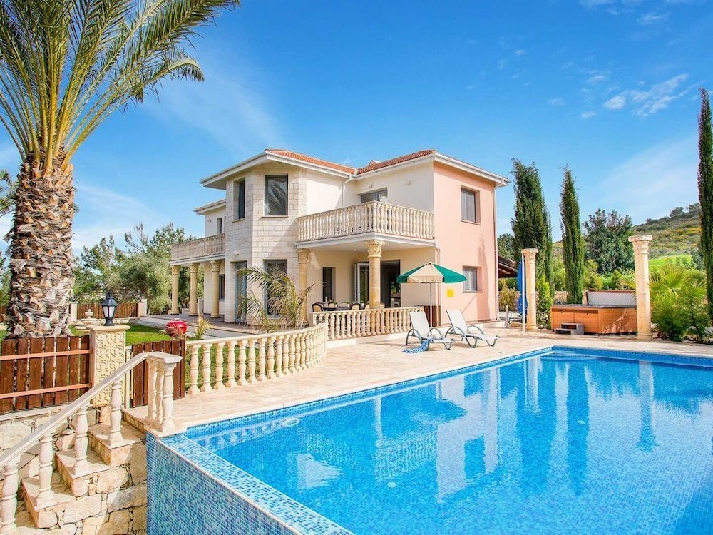 Twin Palms - Exclusive Luxury Villa Near Latchi — фото 1