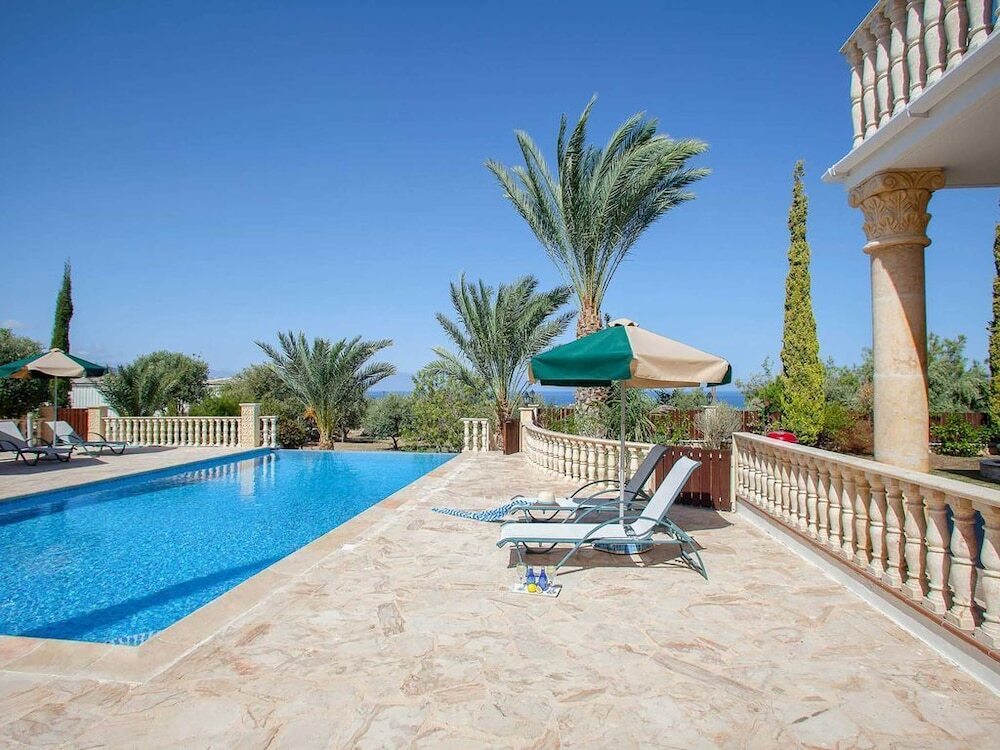 Полис Хрисохус: Twin Palms - Exclusive Luxury Villa Near Latchi