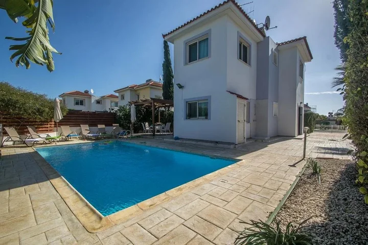 Айя-Напа: Yolanda Holiday Villa