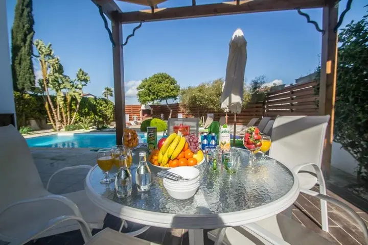 Айя-Напа: Yolanda Holiday Villa