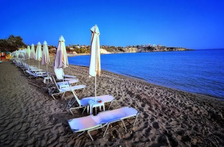 Пейя: Water's Edge Villa