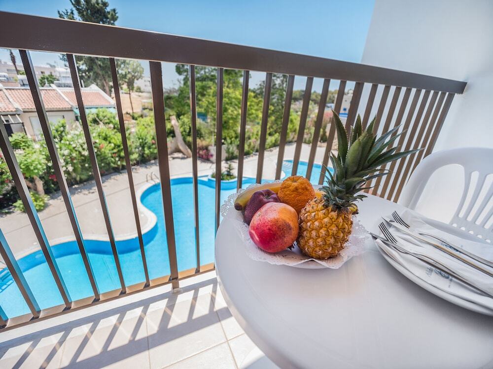 Пафос: Avlida Hotel