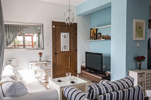 Айя-Напа: Sunny Coast Villa