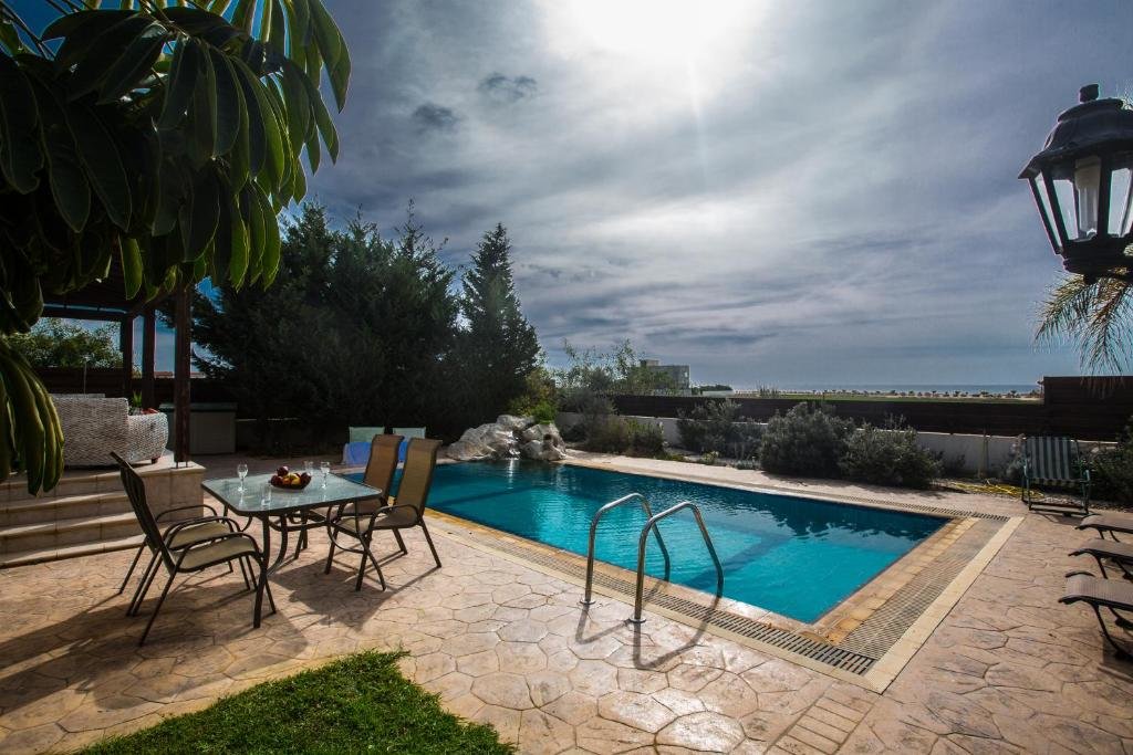 Айя-Напа: Sunny Coast Villa