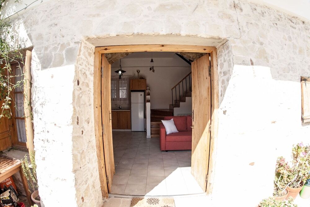 Angeli's Traditional Village House — фото 3