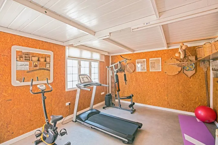 Паралимни: Papas Family Villa With Private Pool Wheelchair Accessible