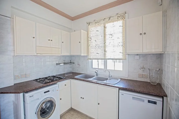 Паралимни: Papas Family Villa With Private Pool Wheelchair Accessible