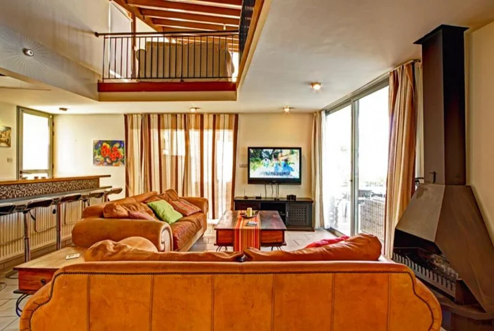 Полис Хрисохус: Villa Nasia