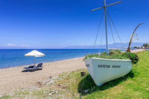 Полис Хрисохус: Latchi Beach