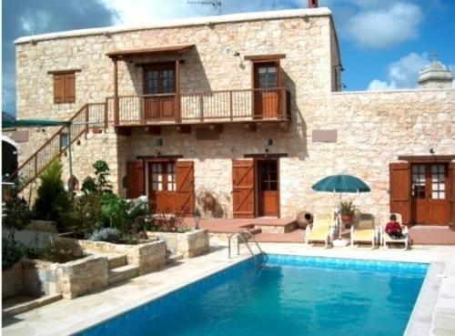 Друшиа: Sappho Manor House