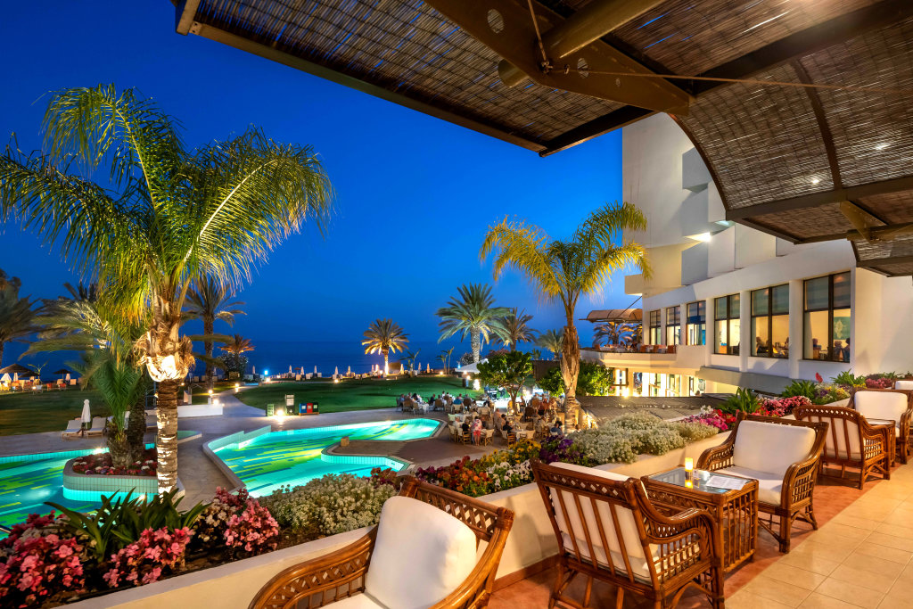 Пафос: Отель Constantinou Bros Athena Royal Beach