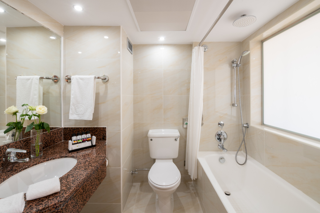 Пафос: Отель Constantinou Bros Athena Royal Beach