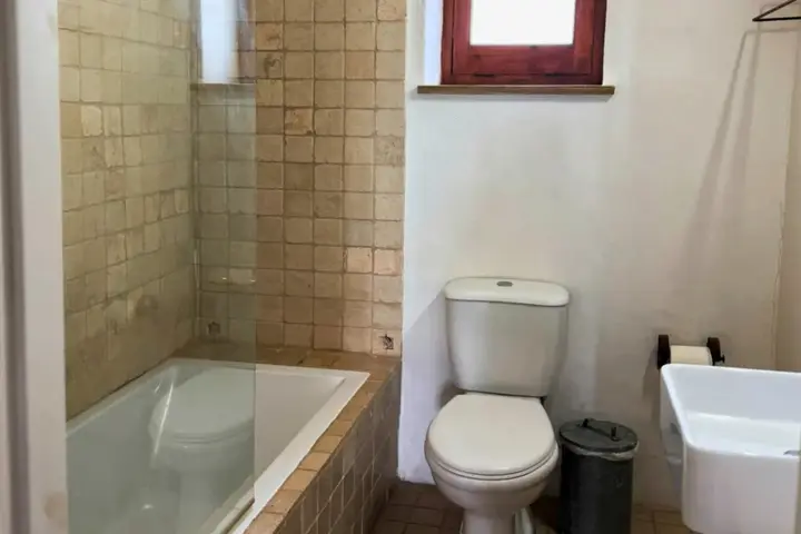 Точни: Eveleos Country House